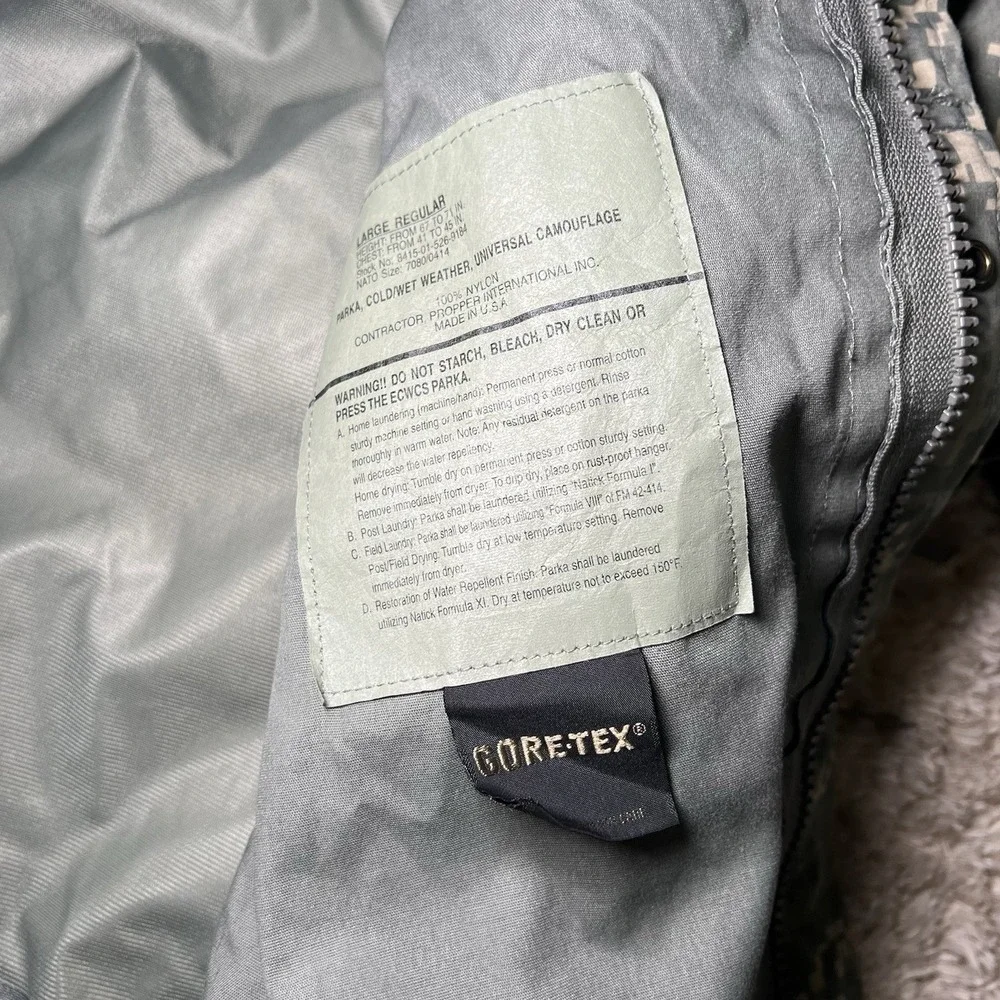 Military Uniform Size Large Gore-Tex Cold Universal Camo Pants Medium Jacket